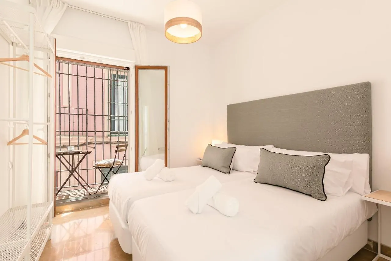 Isg Apartments Zaragoza-Free Parking Seville 0*,